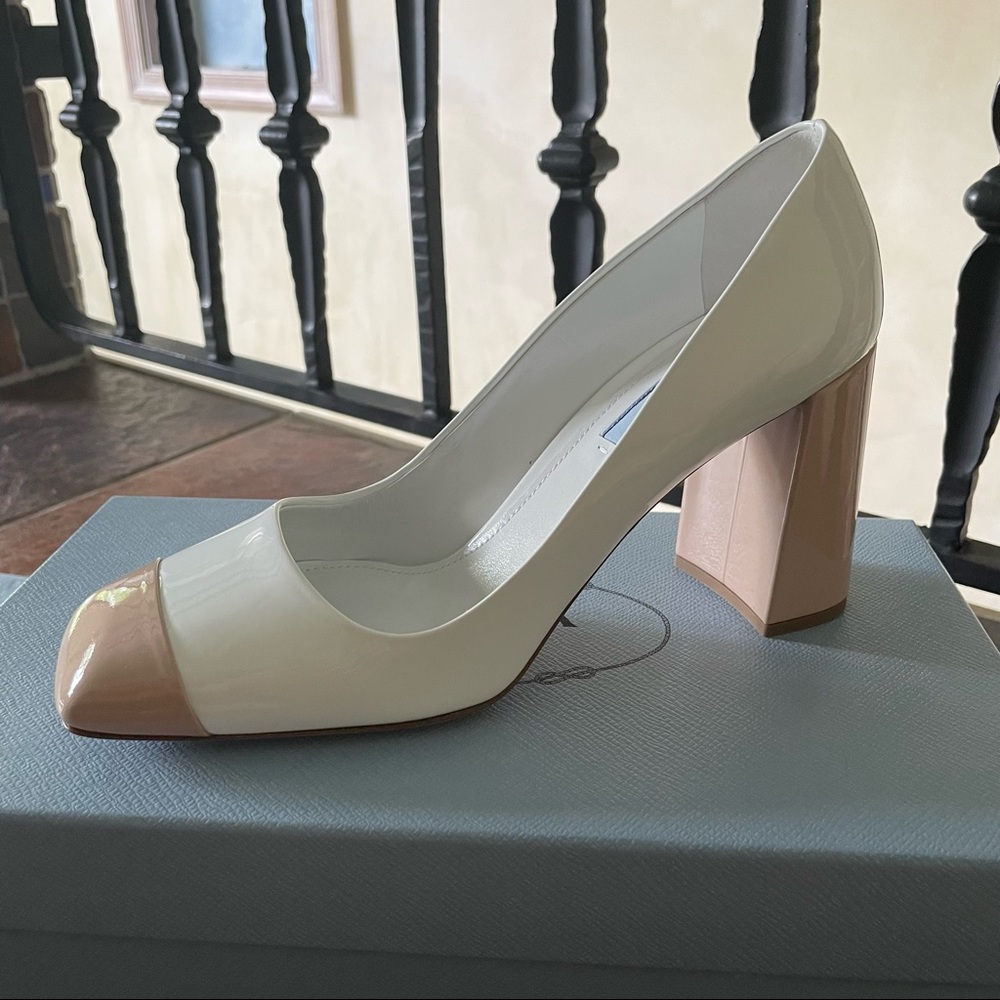 Prada Pumps